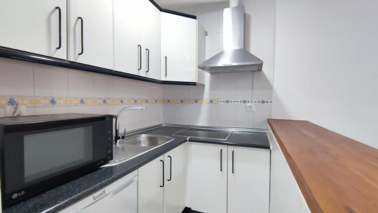 Fantastico Apartamento Totalmente Renovado Torre Del Mar Bagian luar foto